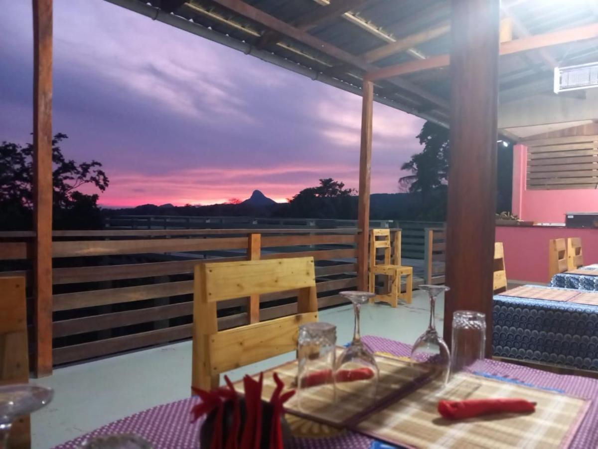 Casa Cantagalo - Guest House & Bar Restaurant Santana 외부 사진